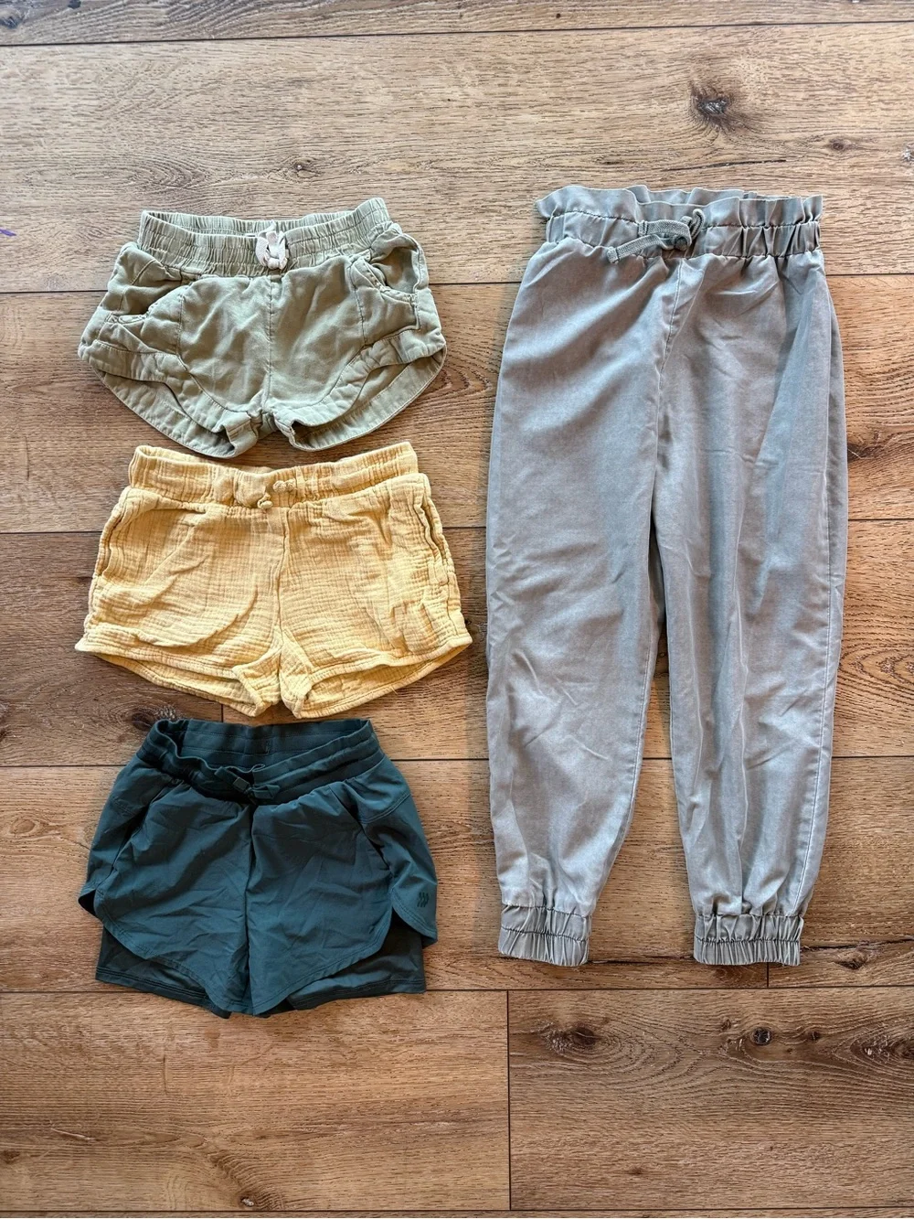 Girls Size 6 Target Bundle Shorts/Joggers/Jeans and Matching Floral Piece Set